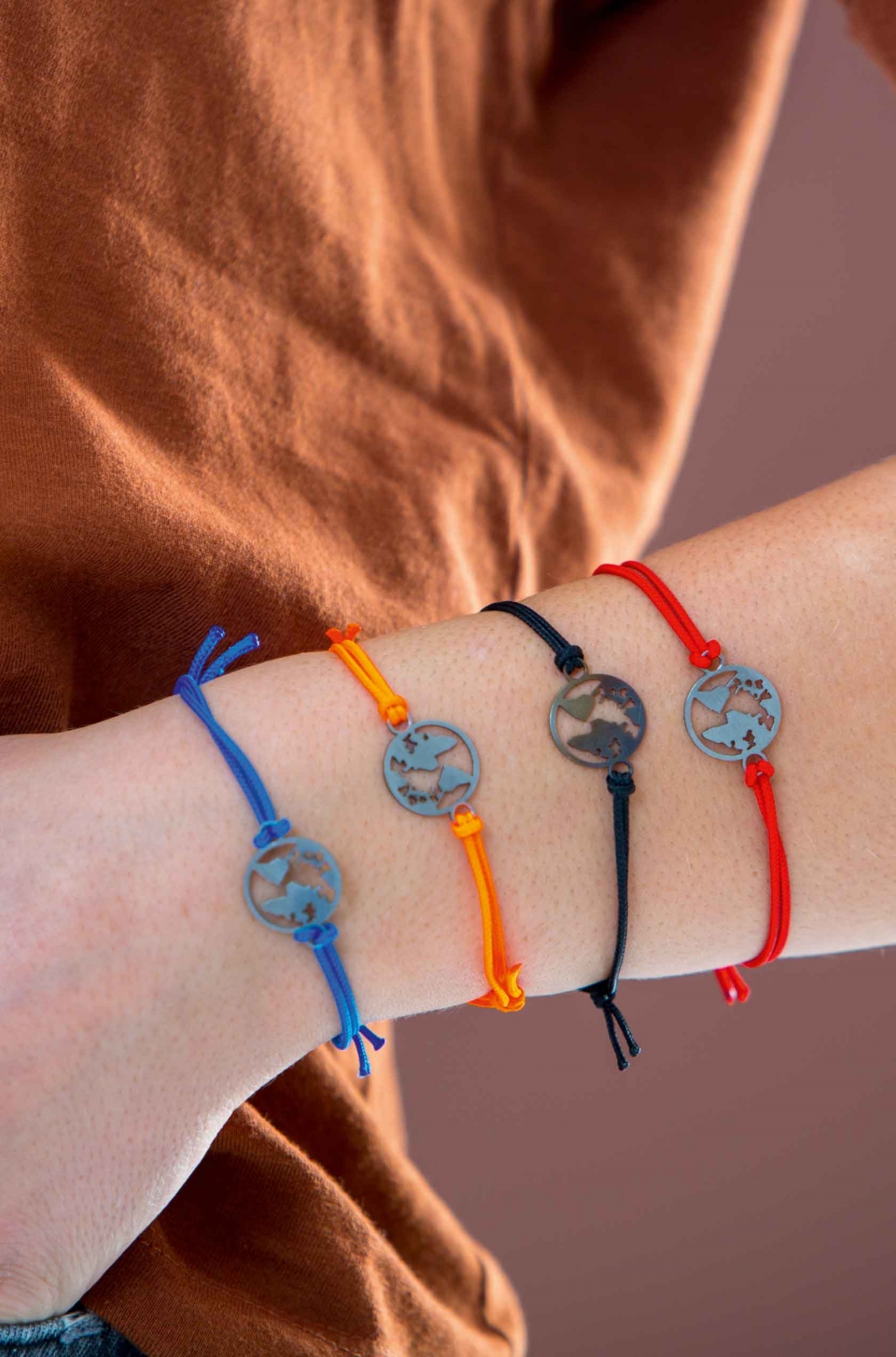 angekko Schmuck – Lasergeschnittenes Edelstahl